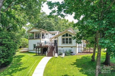 Spectacular Sunsets and Panoramic views of Lake Wylie's main on Tega Cay Golf Club in South Carolina - for sale on GolfHomes.com, golf home, golf lot