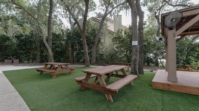 Charming Patio Home in Bluewater Bay - 1000 Bay Drive, Unit 525 on Fairway Oaks at Magnolia Golf Course in Florida - for sale on GolfHomes.com, golf home, golf lot