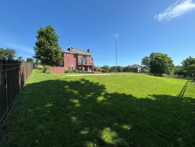 If you are looking for a slice of heaven, just outside of city on Hidden Valley Golf Links in Missouri - for sale on GolfHomes.com, golf home, golf lot