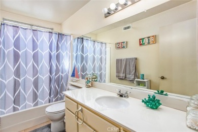 Welcome to this freshly repainted interior and exterior on Sun Lakes Country Club in California - for sale on GolfHomes.com, golf home, golf lot