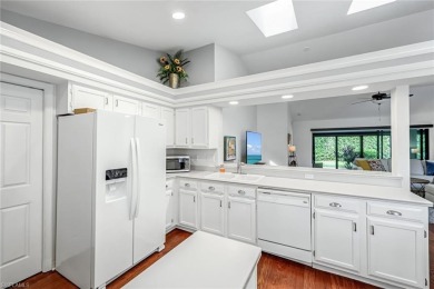 This charming 3 bedroom, 2 bath courtyard villa home is nicely on Hunters Ridge Country Club in Florida - for sale on GolfHomes.com, golf home, golf lot