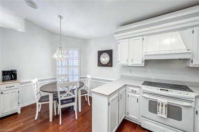 This charming 3 bedroom, 2 bath courtyard villa home is nicely on Hunters Ridge Country Club in Florida - for sale on GolfHomes.com, golf home, golf lot