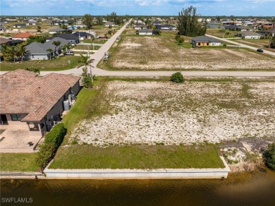 DIRECT SAILBOAT GULF ACCESS -- NO BRIDGES -- NO REAR NEIGHBORS on Burnt Store Golf Club in Florida - for sale on GolfHomes.com, golf home, golf lot