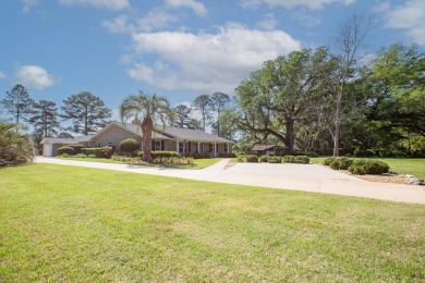 Located within beautiful Killearn Estates, this meticulously on Killearn Country Club and Inn in Florida - for sale on GolfHomes.com, golf home, golf lot