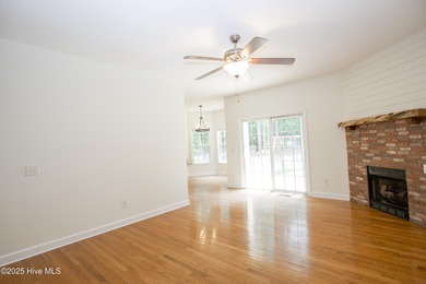 This well-kept 4 bed, 3 bath home is nestled in the heart of on Pinehurst Golf Course No. 8 in North Carolina - for sale on GolfHomes.com, golf home, golf lot