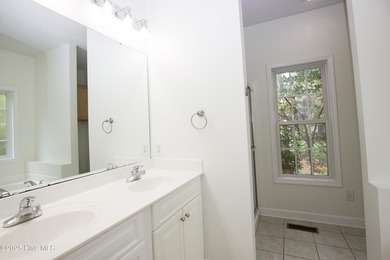 This well-kept 4 bed, 3 bath home is nestled in the heart of on Pinehurst Golf Course No. 8 in North Carolina - for sale on GolfHomes.com, golf home, golf lot