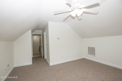 This well-kept 4 bed, 3 bath home is nestled in the heart of on Pinehurst Golf Course No. 8 in North Carolina - for sale on GolfHomes.com, golf home, golf lot