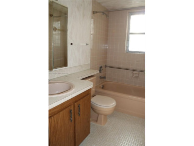 Beautiful 2 Bedroom 2 Bath Condo. Centrally located in the on Oriole Golf and Tennis Club in Florida - for sale on GolfHomes.com, golf home, golf lot