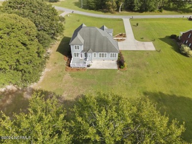 Welcome to this stunning two-story custom-built home with 2889 on Majestic Pines Golf and Country Club in North Carolina - for sale on GolfHomes.com, golf home, golf lot