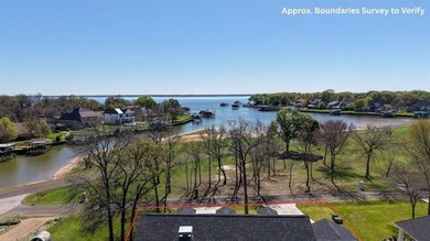 Stunning 4-bedroom, 3-bath modern farmhouse in the gated on Pinnacle Golf and Boat Club in Texas - for sale on GolfHomes.com, golf home, golf lot