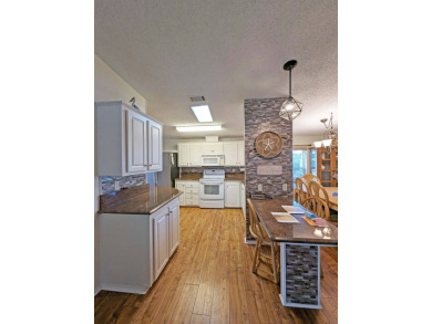 3 Bedroom | 2 Bath | 1,344 sq ft | $139,900    Four Lakes Golf on Four Lakes Golf Club in Florida - for sale on GolfHomes.com, golf home, golf lot