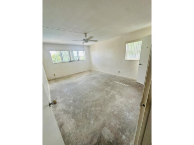 This 1/1 2nd story condo in Corinthian Condo Apts Marina could on North Palm Beach Country Club in Florida - for sale on GolfHomes.com, golf home, golf lot