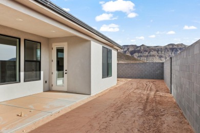 Brand New with 50ft deep RV/Boat Garage with 220, 2x6 exterior on Copper Rock Golf Course in Utah - for sale on GolfHomes.com, golf home, golf lot