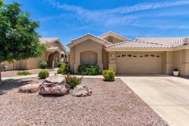 Enjoy the charm of this delightful 2-bedroom end-unit townhome! on Apache Wells Country Club in Arizona - for sale on GolfHomes.com, golf home, golf lot