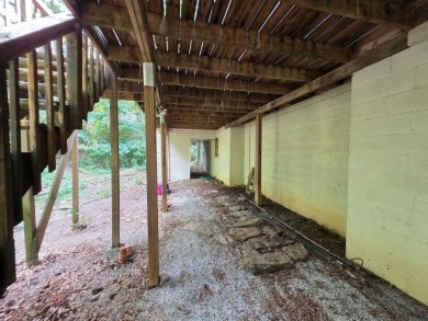 Location, Location, Location! Walk from your back yard  or drive on Bella Vista Country Club - Berksdale in Arkansas - for sale on GolfHomes.com, golf home, golf lot