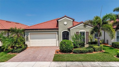 If you ever wanted to live on a golf course, then this home is on Sarasota National Golf Club in Florida - for sale on GolfHomes.com, golf home, golf lot