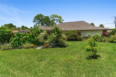 GORGEOUS POOL HOME - FUTURE GOLF COURSE VIEWS - SPACIOUS LAYOUT! on Golden Gate Country Club in Florida - for sale on GolfHomes.com, golf home, golf lot