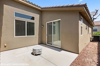 Welcome to this exceptional 3-bedroom, 2.5-bath home offering 1 on The Oasis Golf Club in Nevada - for sale on GolfHomes.com, golf home, golf lot