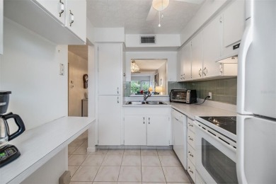 BEAUTIFUL 2 BED / 2 BATH / 1 CARPORT IN THE BEAUTIFUL SEVEN on Seven Springs Golf and Country Club in Florida - for sale on GolfHomes.com, golf home, golf lot