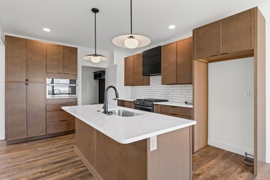 Welcome to this lovely new construction right on the golf course on The Legends of Champaign in Illinois - for sale on GolfHomes.com, golf home, golf lot