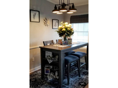 Welcome to this charming 2-bedroom, 2-bathroom manufactured home on Lily Lake Golf and RV Resort in Florida - for sale on GolfHomes.com, golf home, golf lot
