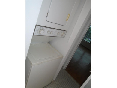 Must-see condo in Inverrary at a great price! AND LOCATION  2/2 on Inverrary Country Club in Florida - for sale on GolfHomes.com, golf home, golf lot