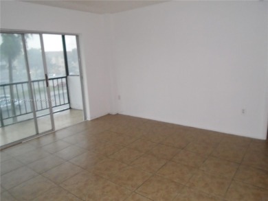 Must-see condo in Inverrary at a great price! AND LOCATION  2/2 on Inverrary Country Club in Florida - for sale on GolfHomes.com, golf home, golf lot