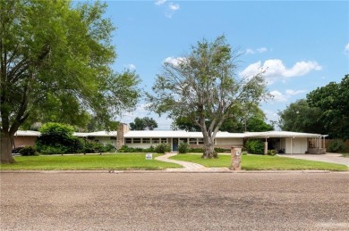 Don't miss out on this charming 4 bed / 3 bath home sitting on a on Ebony Hills Public Golf Course in Texas - for sale on GolfHomes.com, golf home, golf lot