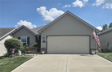Beautiful Ranch style villa in the popular Villas of Marimack! on Mari Mac Golf Complex in Missouri - for sale on GolfHomes.com, golf home, golf lot