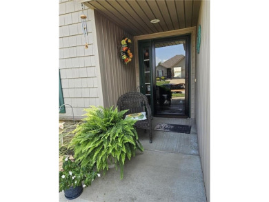 Beautiful Ranch style villa in the popular Villas of Marimack! on Mari Mac Golf Complex in Missouri - for sale on GolfHomes.com, golf home, golf lot