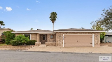 Enjoy golf course living at its finest in this beautifully on Sunshine Country Club  in Texas - for sale on GolfHomes.com, golf home, golf lot