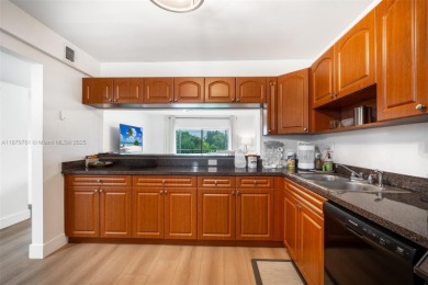 Welcome to Cooper City! This Renovated & Spacious 2-bedroom on Cooper Colony Country Club in Florida - for sale on GolfHomes.com, golf home, golf lot