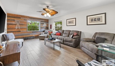 Enjoy golf course living at its finest in this beautifully on Sunshine Country Club  in Texas - for sale on GolfHomes.com, golf home, golf lot