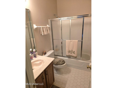 Charming 3BR 2BA split floor plan residence in the highly on The Plantation Golf Club in Mississippi - for sale on GolfHomes.com, golf home, golf lot