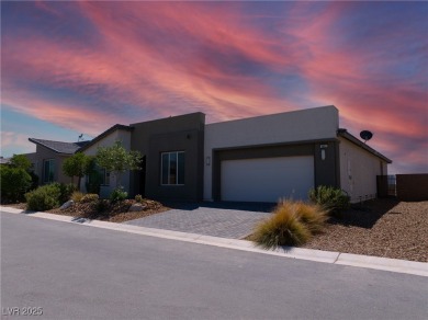 SELLER is offering a $15,000 CONCESSION  to be used toward on Mountain Falls Golf Course in Nevada - for sale on GolfHomes.com, golf home, golf lot