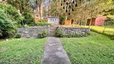 Charming Townhouse * High Point Country Club!!! Welcome to this on High Point Golf Club in New Jersey - for sale on GolfHomes.com, golf home, golf lot