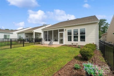 This well maintained two bedroom, two bathroom patio home offers on Carolina Lakes Golf Club, LLC in South Carolina - for sale on GolfHomes.com, golf home, golf lot
