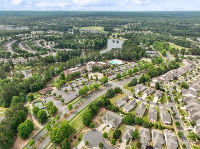 This well maintained two bedroom, two bathroom patio home offers on Carolina Lakes Golf Club, LLC in South Carolina - for sale on GolfHomes.com, golf home, golf lot