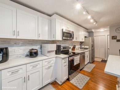 A completely remodeled condo with two bedrooms and two bathrooms on Hilldale Golf Club in Illinois - for sale on GolfHomes.com, golf home, golf lot