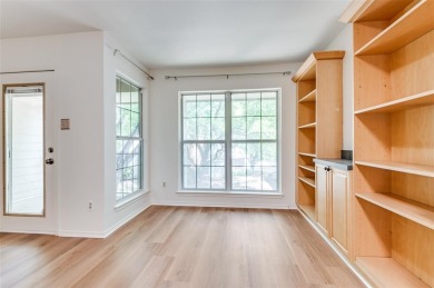 Enjoy tree top living in this nicely renovated condo in the on Stevens Park Golf Course in Texas - for sale on GolfHomes.com, golf home, golf lot