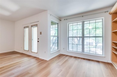 Enjoy tree top living in this nicely renovated condo in the on Stevens Park Golf Course in Texas - for sale on GolfHomes.com, golf home, golf lot