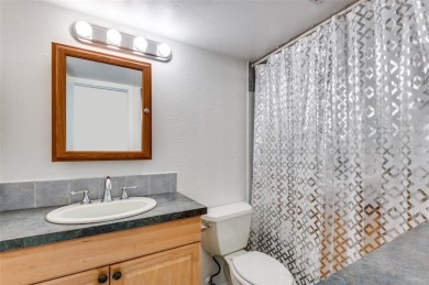 Enjoy tree top living in this nicely renovated condo in the on Stevens Park Golf Course in Texas - for sale on GolfHomes.com, golf home, golf lot