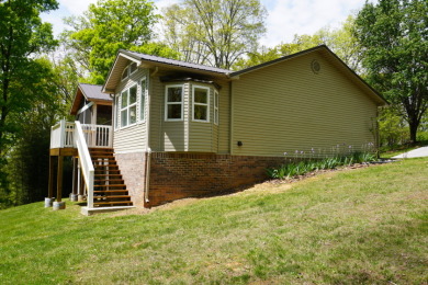 BEAUTIFULLY REMODELED 12 room home on Patriot Hills Golf Club in Tennessee - for sale on GolfHomes.com, golf home, golf lot