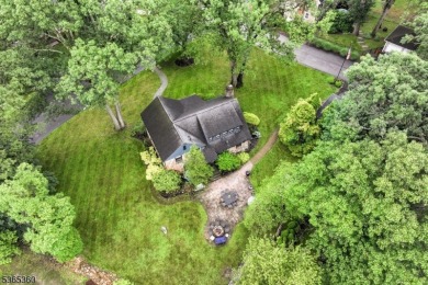 Charming 3BR/2BA Home in Packanack Lake on a gorgeous, large on Packanack Golf Club in New Jersey - for sale on GolfHomes.com, golf home, golf lot