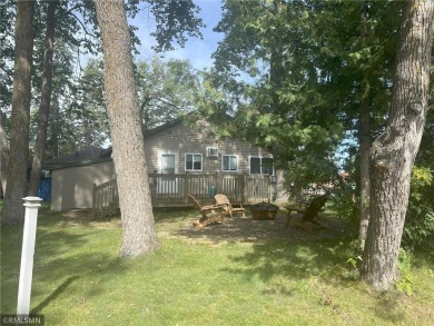 Looking for the full Breezy Point experience?? Welcome to this on Breezy Point Golf Course Resort in Minnesota - for sale on GolfHomes.com, golf home, golf lot