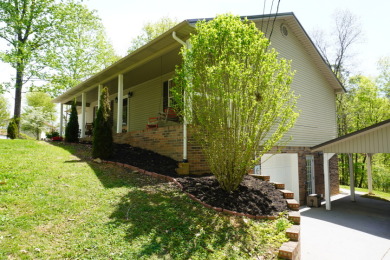 BEAUTIFULLY REMODELED 12 room home on Patriot Hills Golf Club in Tennessee - for sale on GolfHomes.com, golf home, golf lot