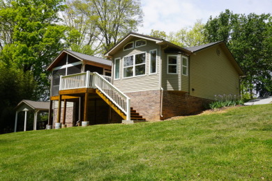 BEAUTIFULLY REMODELED 12 room home on Patriot Hills Golf Club in Tennessee - for sale on GolfHomes.com, golf home, golf lot