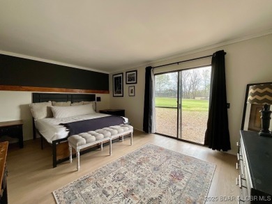 Come live on one of the friendliest fairways at the Lake!  The on The Oaks Golf Course in Missouri - for sale on GolfHomes.com, golf home, golf lot