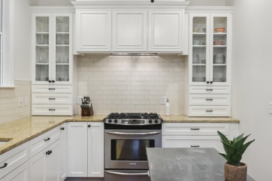 Come see this beautiful 3 bedroom, 2.5 bath custom-built home in on Kiawah Island Resort - Oak Point in South Carolina - for sale on GolfHomes.com, golf home, golf lot
