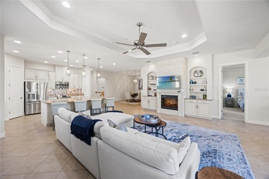 Beautifully maintained End unit condominium. Experience on Esplanade Golf and Country at Lakewood Ranch in Florida - for sale on GolfHomes.com, golf home, golf lot